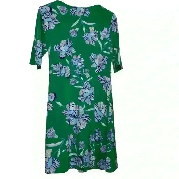 Vince Camuto Kelly Green floral slimming, comfy wash and hang wrap dress-size 8 - Picture 5 of 10